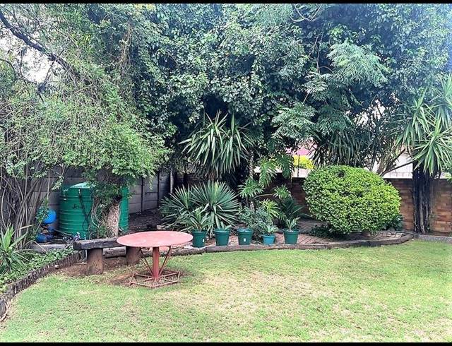 3 BEDROOM HOUSE FOR SALE IN LIBRADENE